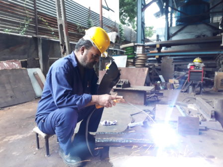 Rhino Machines ITI employee