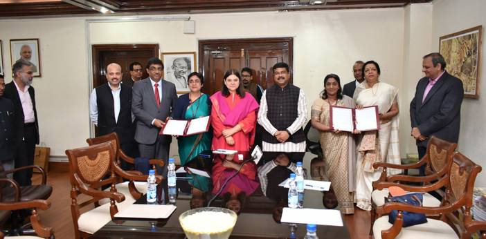 ministry-of-wcd-and-ministry-of-skill-development-livelihoods