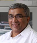 Raj Gilda Lend A Hand