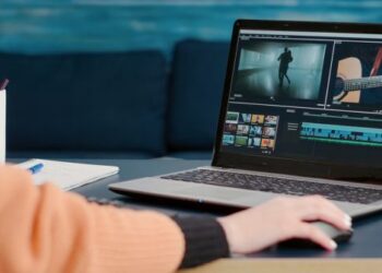 Top 5 reasons to pursue a career in Graphic Design and Motion Graphics