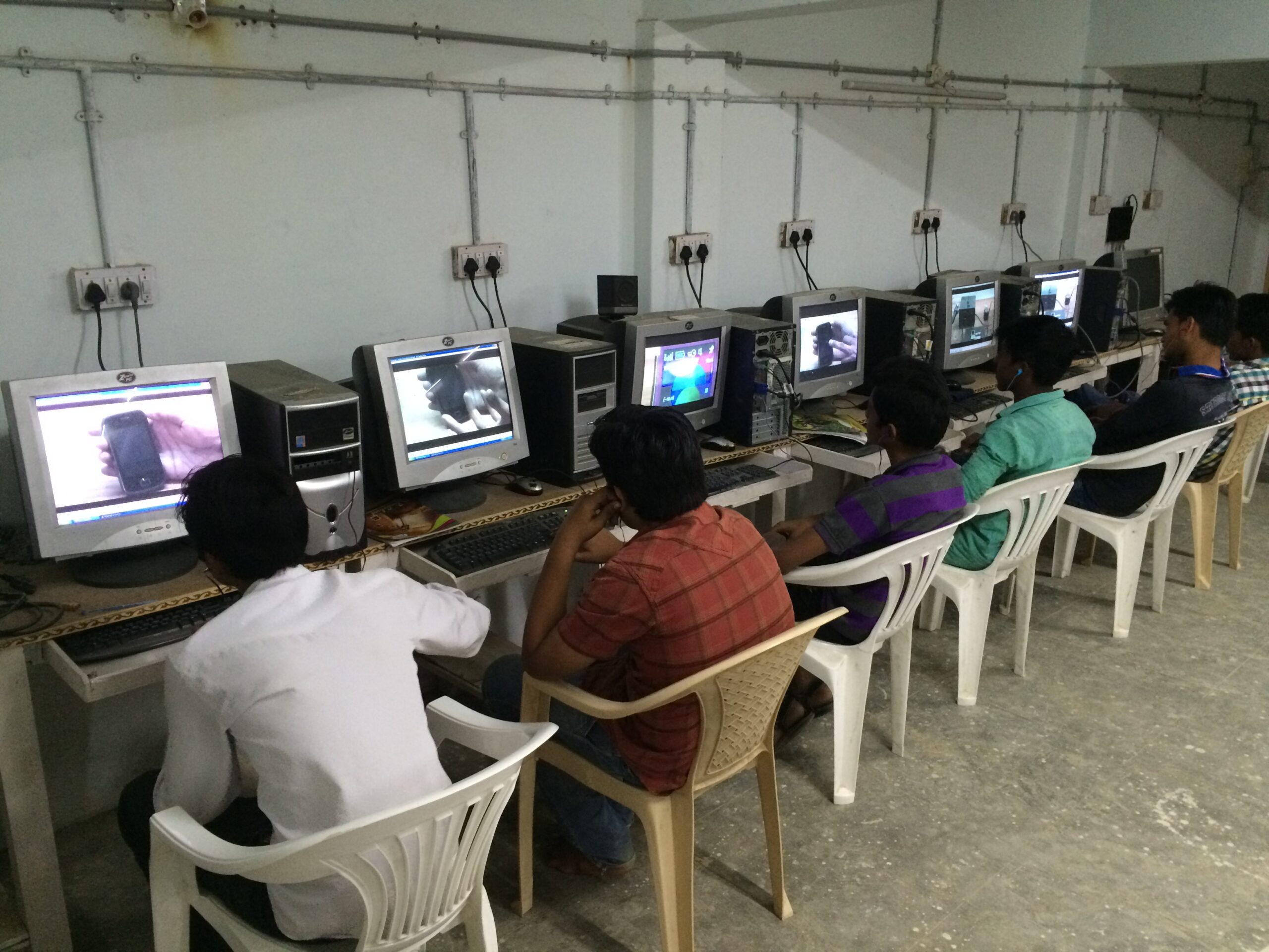 SkillTrain transforms vocational training through mobile phones