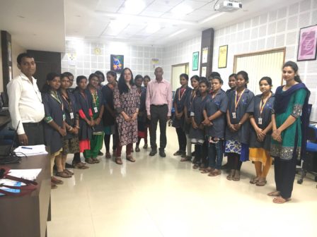 sdi_bhubaneswar_meeting_girls_students