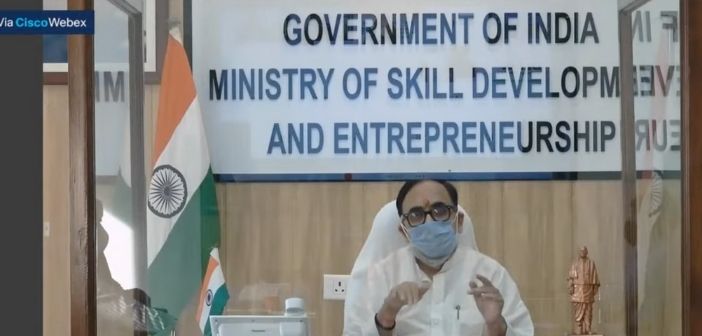 Three lakh migrant workers