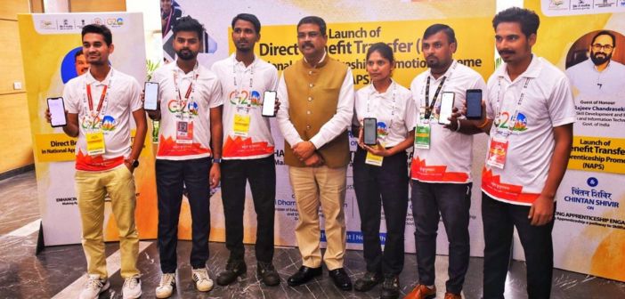 Union Minister Shri Dharmendra Pradhan launched DBT in NAPS to strengthen apprenticeship ecosystem in India